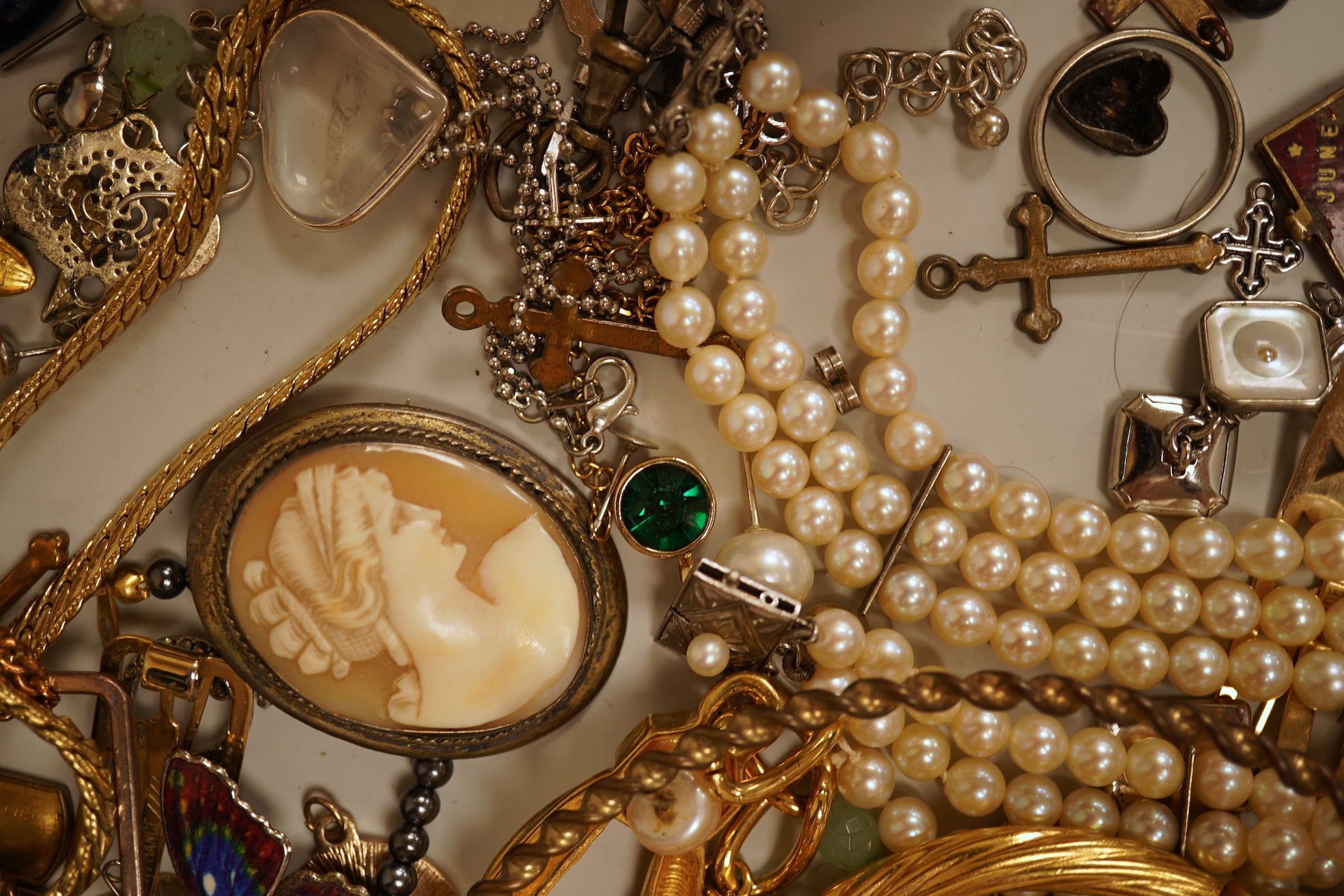 A small collection of assorted costume jewellery and other items including a cut steel shoe buckle, bracelets, chains, pair of silver and enamel oval cufflinks, etc.